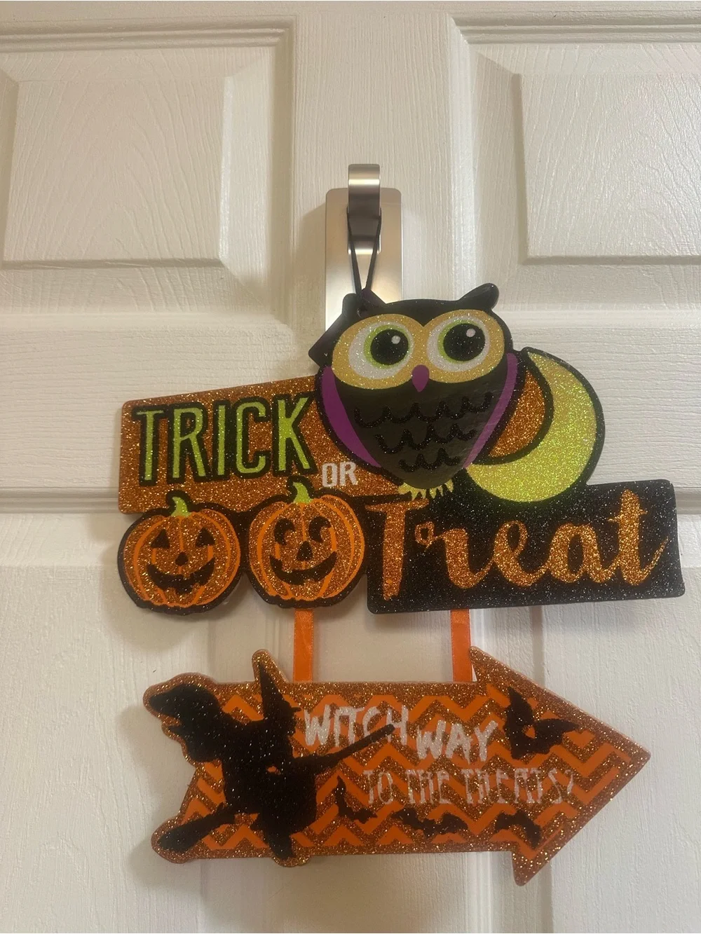 Halloween Trick Or Treat Owl Glitter Wall Sign Decor 11.5x12 in